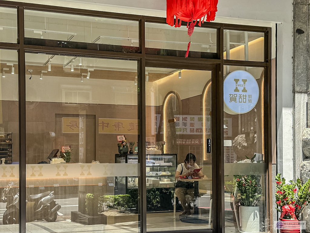 賀甜烘焙制所-每日限量舒芙蕾！鬆軟綿密入口即化一顆只要199元，超大顆蛋黃酥一顆只要60元 @靜兒貪吃遊玩愛分享