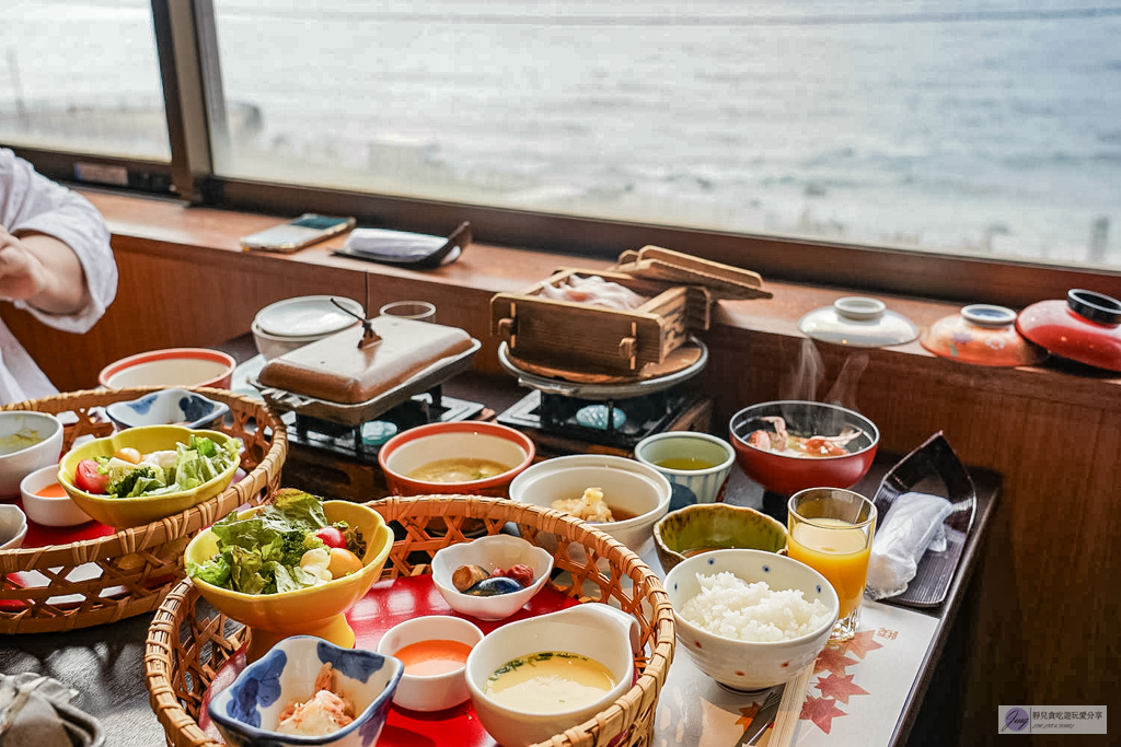 心湯の宿 SAZANA-海景第一排溫泉飯店！免費飲料、大浴場，高樓海景房超Chill @靜兒貪吃遊玩愛分享