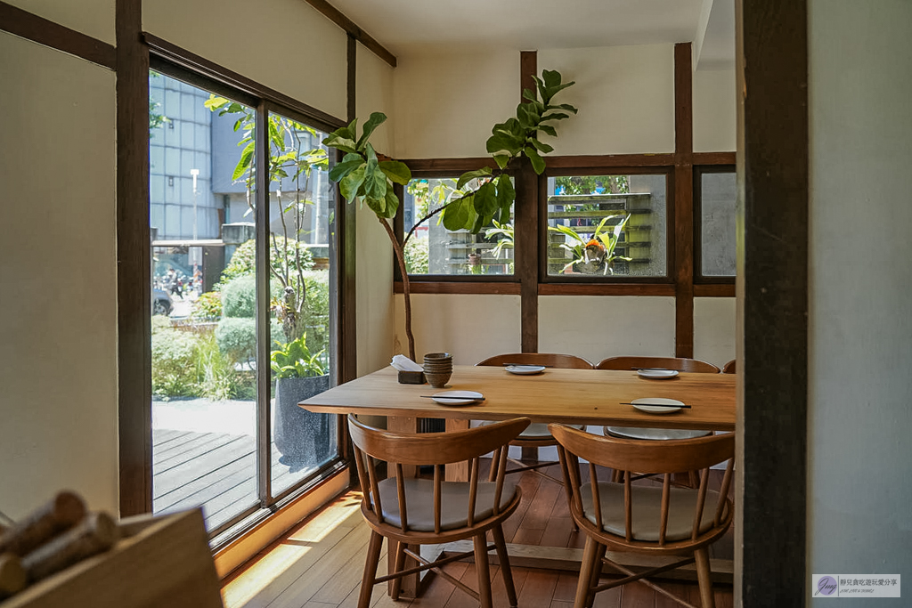 TAIVII餐酒館-103年日式古蹟！辛志平校長故居，百年日式老宅中的西式台味料理/鄰近新竹火車站 @靜兒貪吃遊玩愛分享
