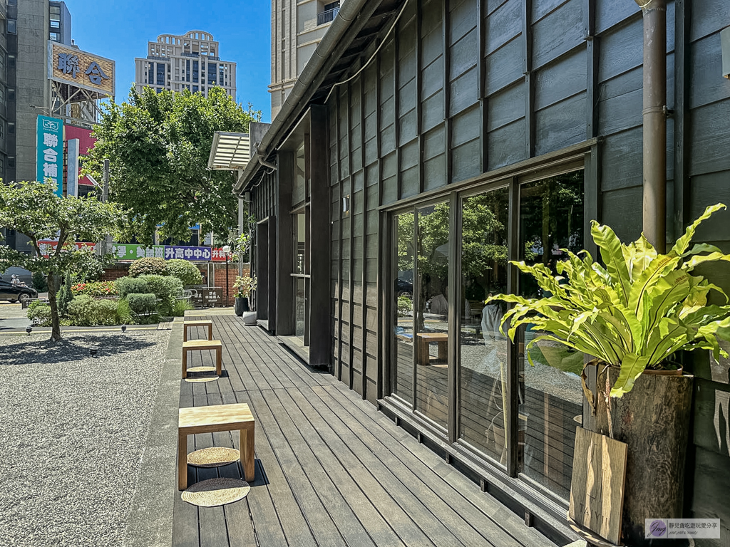TAIVII餐酒館-103年日式古蹟！辛志平校長故居，百年日式老宅中的西式台味料理/鄰近新竹火車站 @靜兒貪吃遊玩愛分享