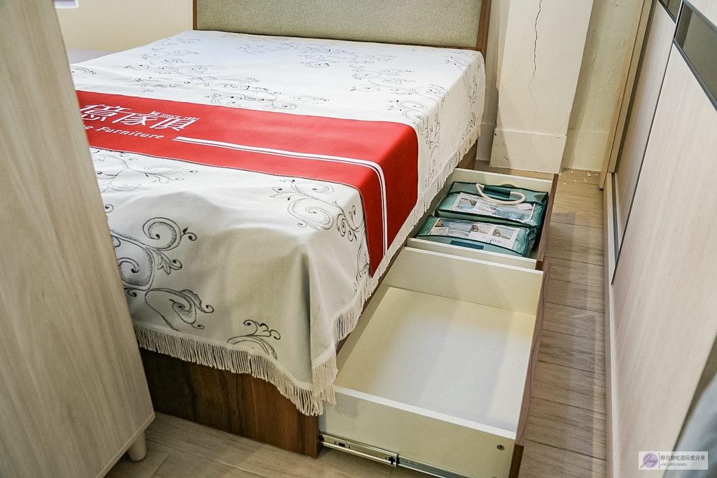澎湖傢俱推薦-億家俱-高質感MIT傢俱批發，麻雀雖小，品項多元又超值，小資族推薦 @靜兒貪吃遊玩愛分享