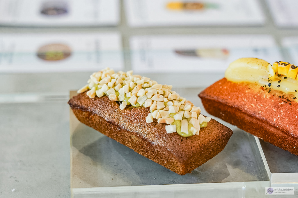 PHASE Coffee Espresso 西區模範店-韓系質感空間外帶店,每日限量8種口味費南雪,高質感特調咖啡/近勤美綠園道 @靜兒貪吃遊玩愛分享 PHASE Coffee Espresso 西區模範店-韓系質感空間外帶店,每日限量8種口味費南雪,高質感特調咖啡/近勤美綠園道 @靜兒貪吃遊玩愛分享