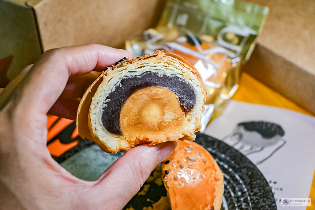 Mr.啃-中秋限定秒殺排隊店!片鹽酥皮奶香爆棚,僅限預訂自取,手速慢訂不到 @靜兒貪吃遊玩愛分享 Mr.啃-中秋限定秒殺排隊店!片鹽酥皮奶香爆棚,僅限預訂自取,手速慢訂不到 @靜兒貪吃遊玩愛分享