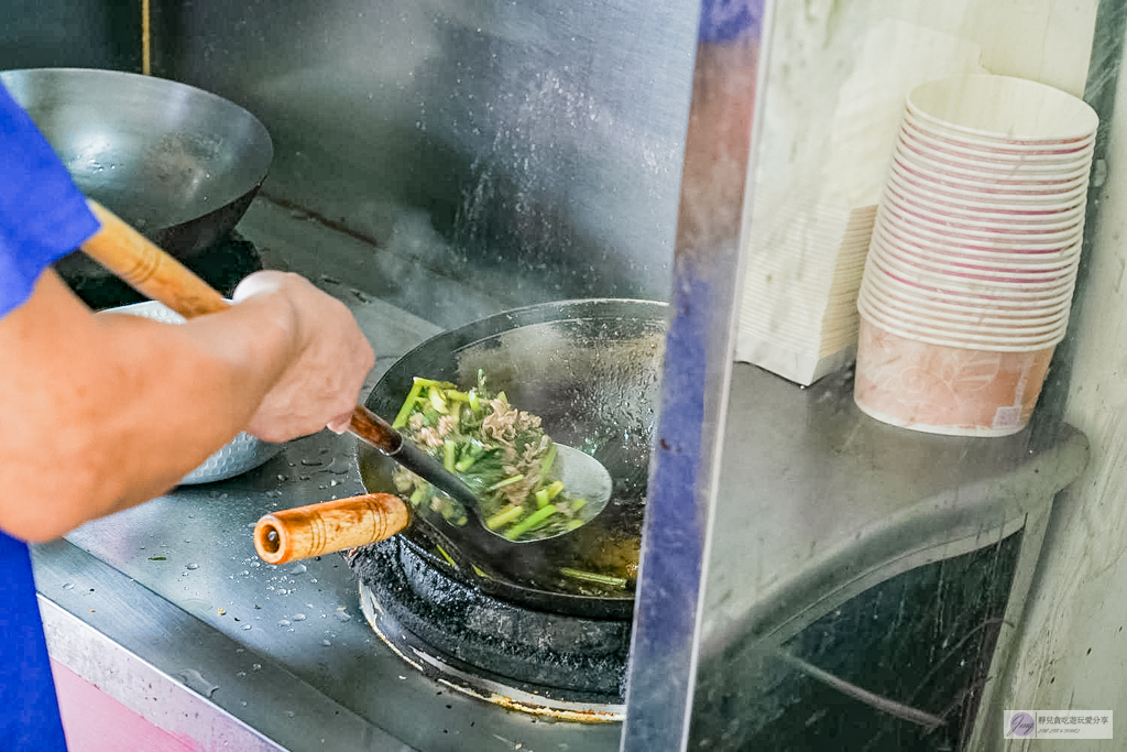 文發羊肉店-廟口旁隱藏版熱炒店！百元起高CP超佛心，羊肉料理超下飯 @靜兒貪吃遊玩愛分享