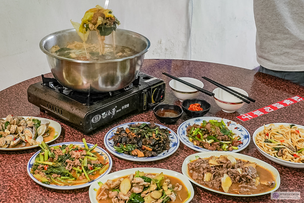 文發羊肉店-廟口旁隱藏版熱炒店！百元起高CP超佛心，羊肉料理超下飯 @靜兒貪吃遊玩愛分享