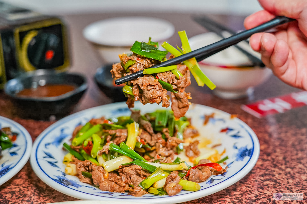 文發羊肉店-廟口旁隱藏版熱炒店！百元起高CP超佛心，羊肉料理超下飯 @靜兒貪吃遊玩愛分享