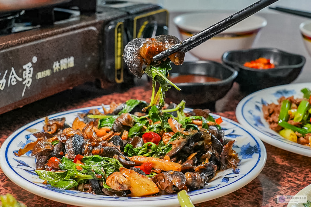 文發羊肉店-廟口旁隱藏版熱炒店！百元起高CP超佛心，羊肉料理超下飯 @靜兒貪吃遊玩愛分享