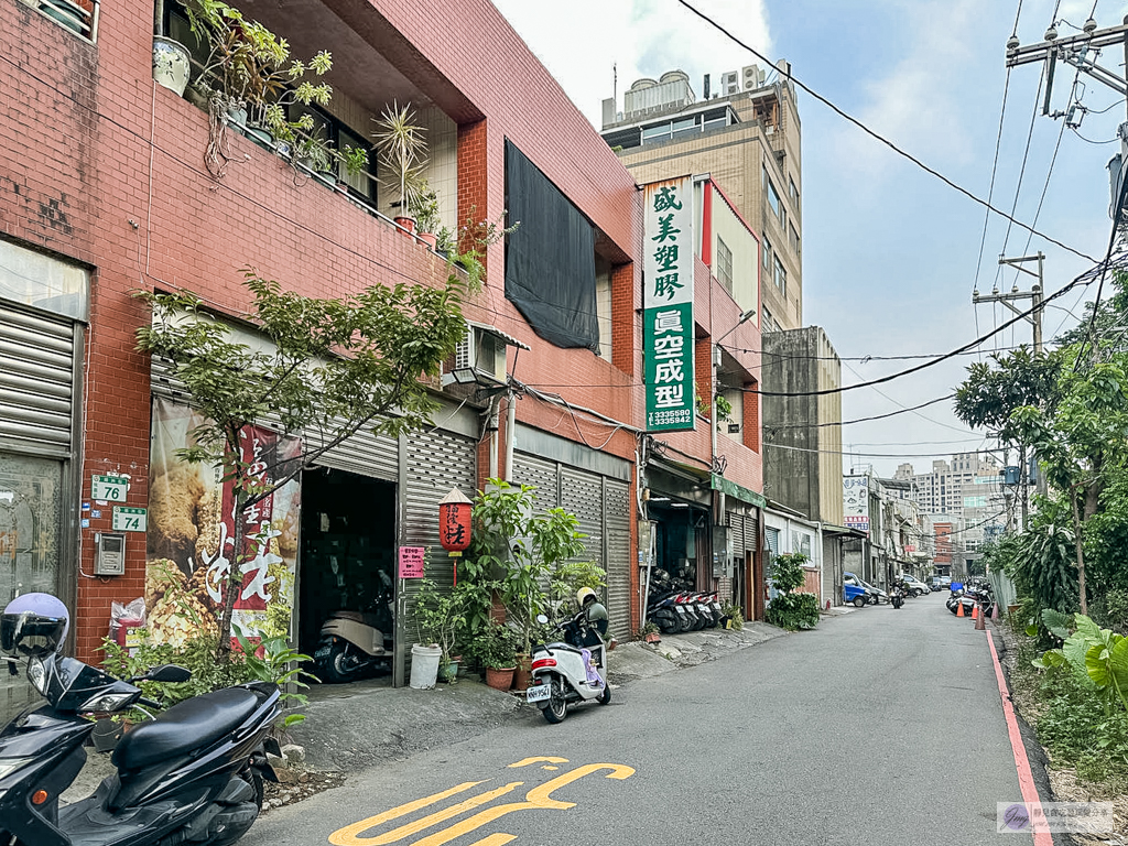 福隆製菓-福隆(麻)粩-隱藏在地60年古早味！多達10種口味，三代傳承花生粩香濃超涮嘴 @靜兒貪吃遊玩愛分享