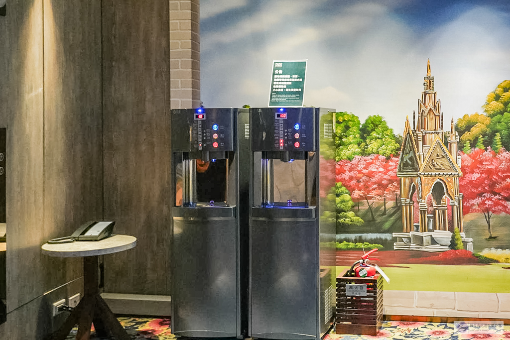 澎湖福朋喜來登酒店-唯一五星級海景飯店！海景第一排港景房，無邊際泳池＋超強海鮮早餐 @靜兒貪吃遊玩愛分享
