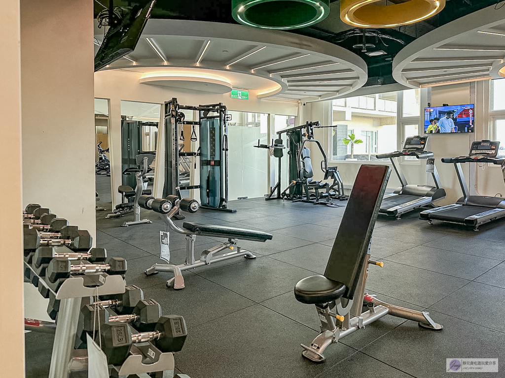 澎湖福朋喜來登酒店-唯一五星級海景飯店！海景第一排港景房，無邊際泳池＋超強海鮮早餐 @靜兒貪吃遊玩愛分享