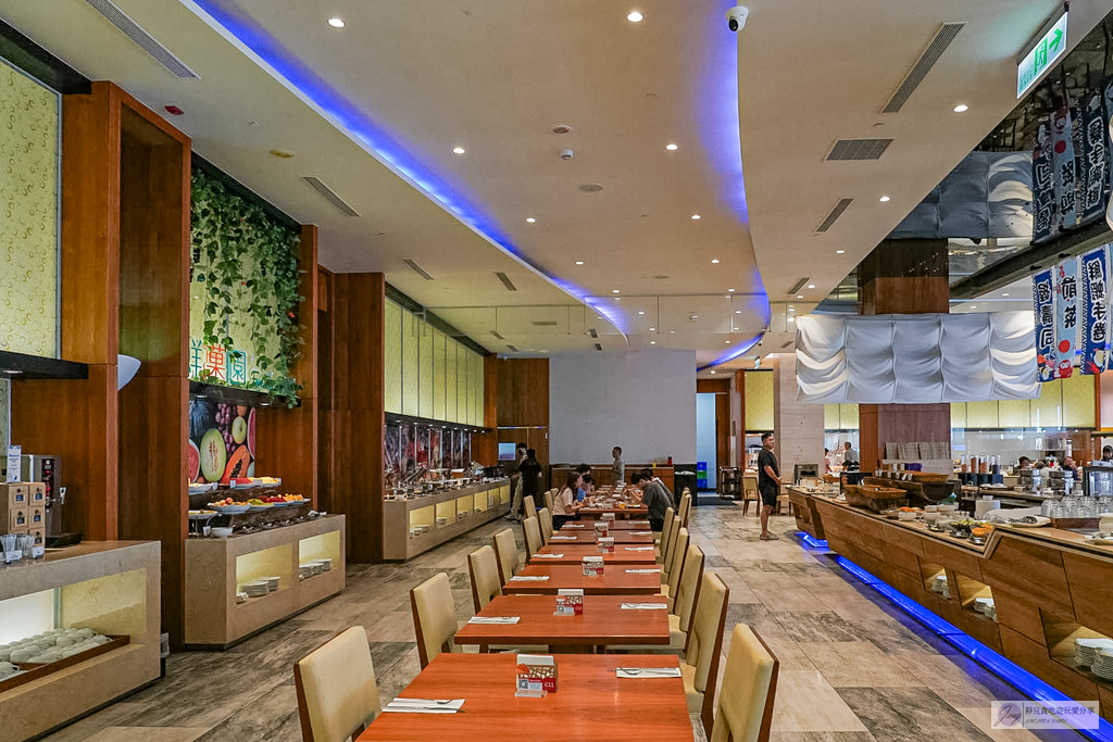 澎湖福朋喜來登酒店-唯一五星級海景飯店！海景第一排港景房，無邊際泳池＋超強海鮮早餐 @靜兒貪吃遊玩愛分享