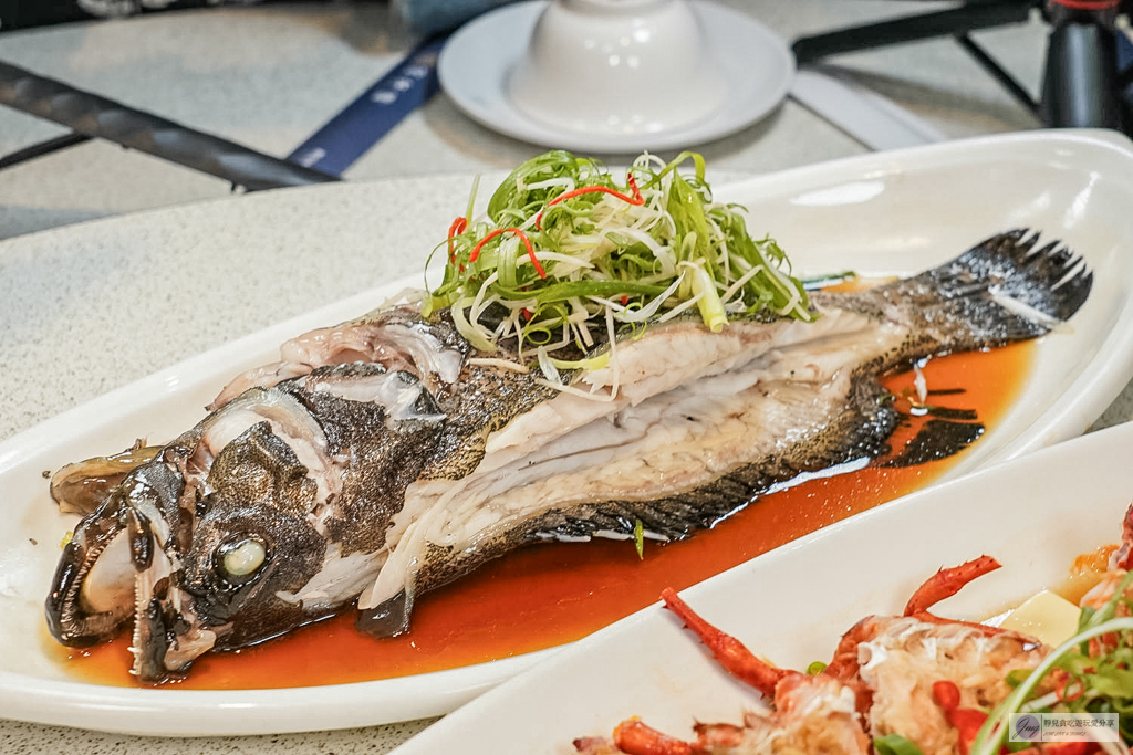宸軒園海鮮中興店-港式粵味一次到位！龍蝦、虎斑、佛跳牆11道豪華合菜，家庭聚餐年菜首選/鄰近新店區公所站 @靜兒貪吃遊玩愛分享