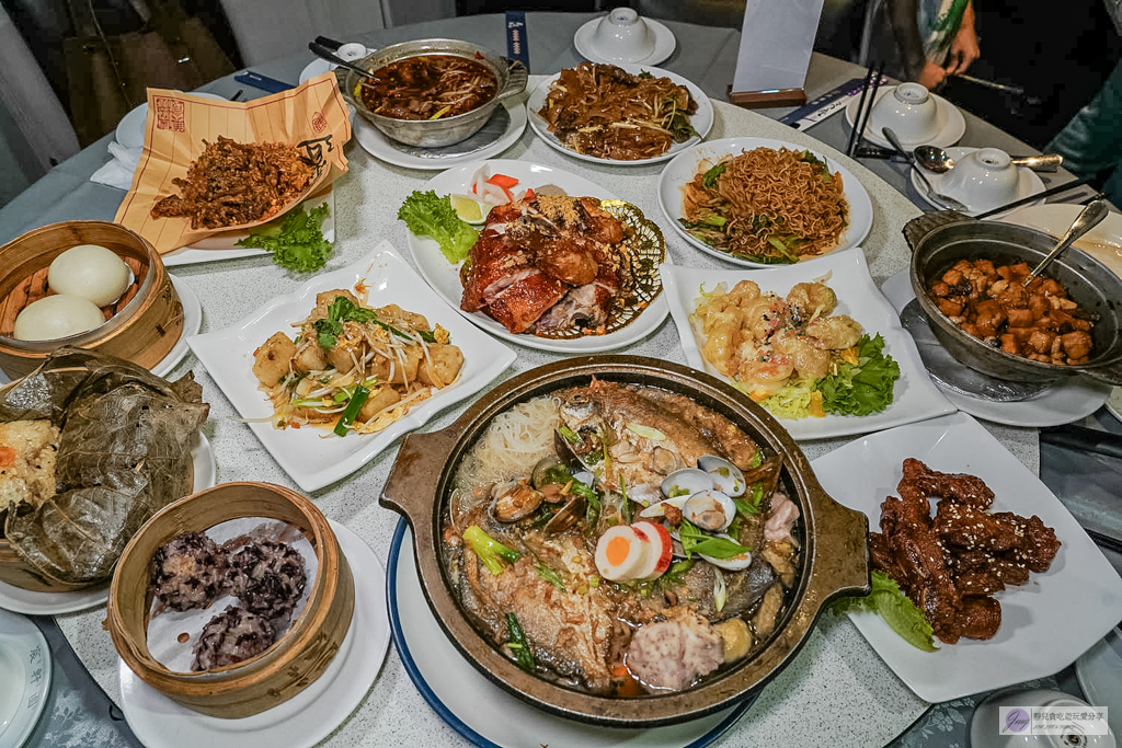 宸軒園海鮮中興店-港式粵味一次到位！龍蝦、虎斑、佛跳牆11道豪華合菜，家庭聚餐年菜首選/鄰近新店區公所站 @靜兒貪吃遊玩愛分享