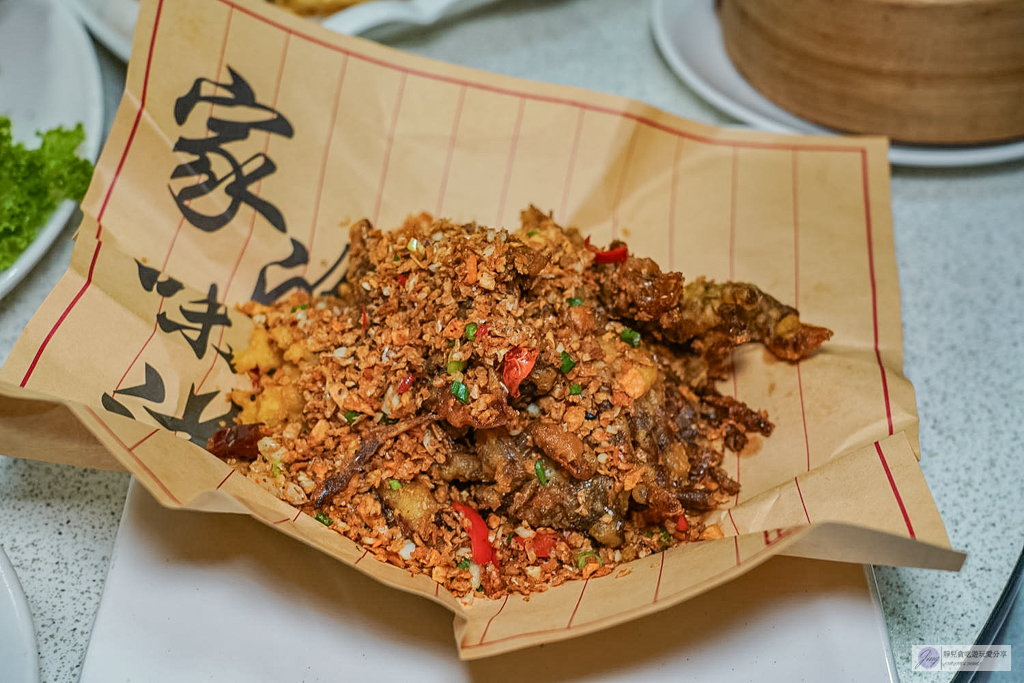 宸軒園海鮮中興店-港式粵味一次到位！龍蝦、虎斑、佛跳牆11道豪華合菜，家庭聚餐年菜首選/鄰近新店區公所站 @靜兒貪吃遊玩愛分享