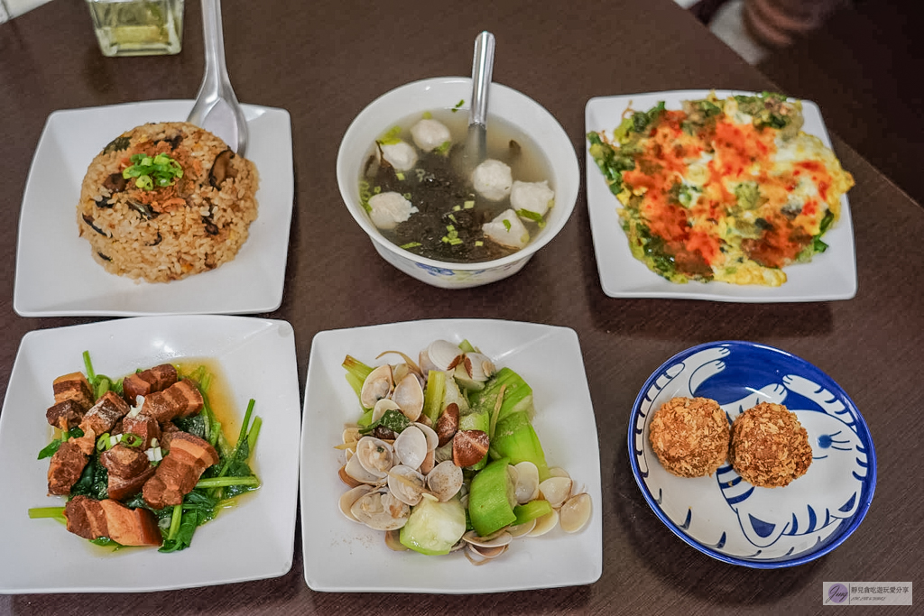 三層樓芋頭餐館-芋頭控必收藏!小金門人氣美食,酥香脆口的芋絲手捲、料多濃郁的芋泥冰必點 @靜兒貪吃遊玩愛分享 三層樓芋頭餐館-芋頭控必收藏!小金門人氣美食,酥香脆口的芋絲手捲、料多濃郁的芋泥冰必點 @靜兒貪吃遊玩愛分享