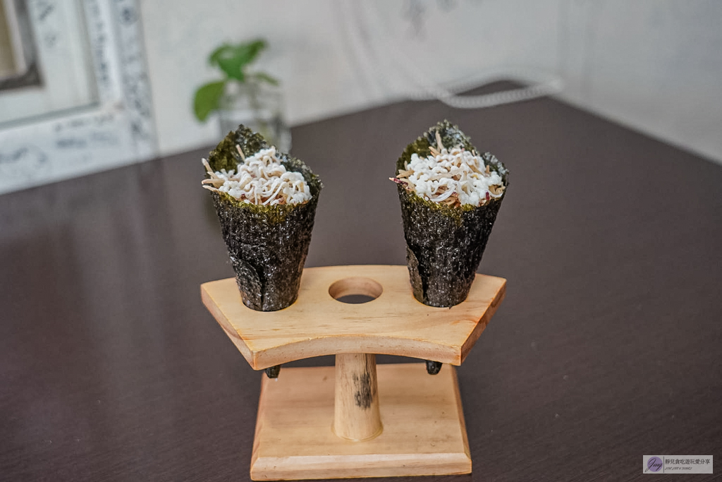 三層樓芋頭餐館-芋頭控必收藏！小金門人氣美食，酥香脆口的芋絲手捲、料多濃郁的芋泥冰必點 @靜兒貪吃遊玩愛分享