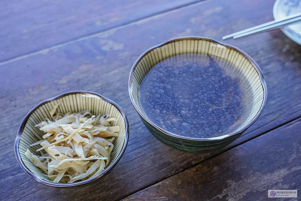 92k週末食堂-180度無敵海景！預約制，一週只營業4天，人氣必點海葡萄、現剖海膽 @靜兒貪吃遊玩愛分享