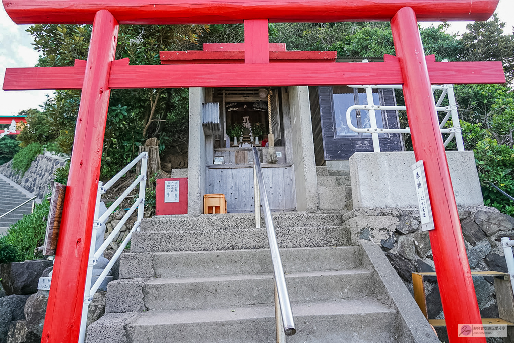 元乃隅神社-海景第一排的絕美紅色鳥居長廊！CNN評選日本最美景點第3名 @靜兒貪吃遊玩愛分享