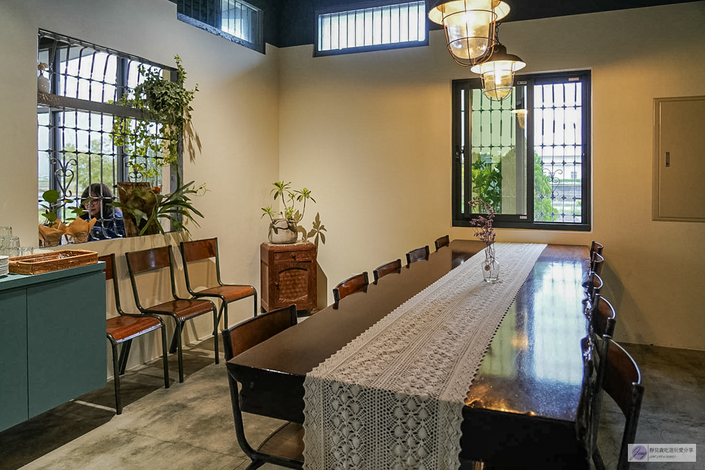 Chou Chou 迷你可麗露專賣店-在地私藏歐式老宅!茶控必訪的茶香可麗露、千層蛋糕 @靜兒貪吃遊玩愛分享 Chou Chou 迷你可麗露專賣店-在地私藏歐式老宅!茶控必訪的茶香可麗露、千層蛋糕 @靜兒貪吃遊玩愛分享