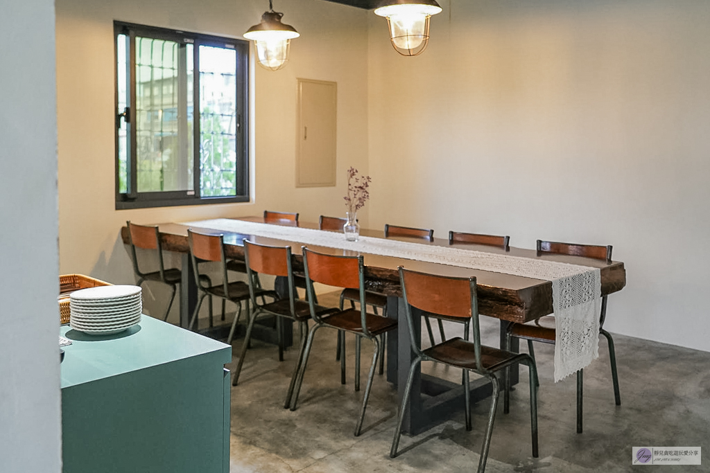 Chou Chou 迷你可麗露專賣店-在地私藏歐式老宅！茶控必訪的茶香可麗露、千層蛋糕 @靜兒貪吃遊玩愛分享