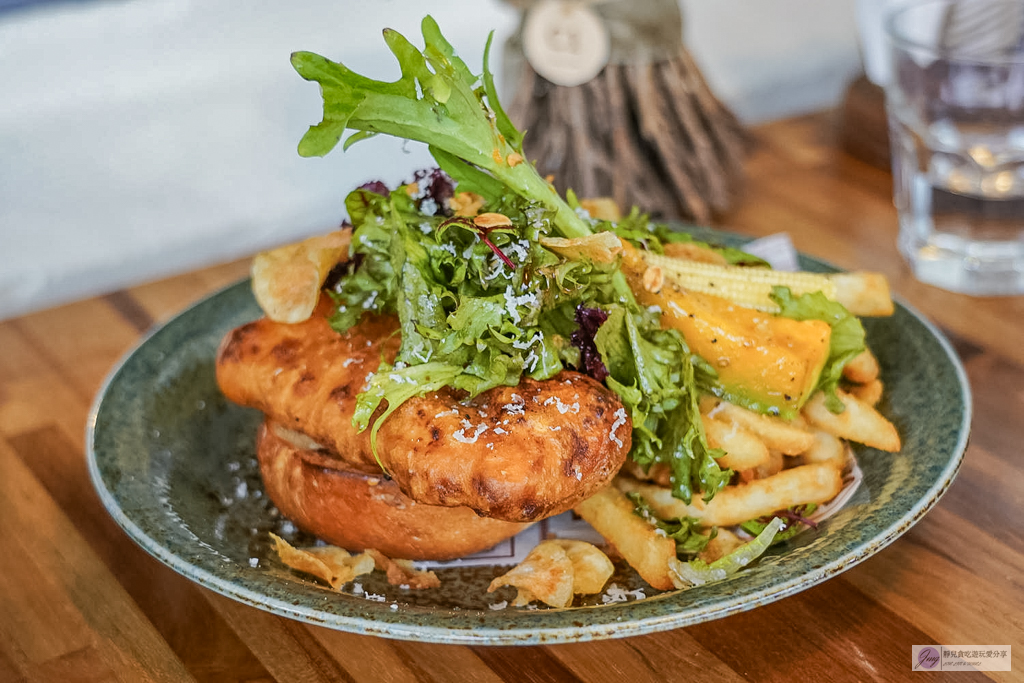Chou Chou 迷你可麗露專賣店-在地私藏歐式老宅!茶控必訪的茶香可麗露、千層蛋糕 @靜兒貪吃遊玩愛分享 Chou Chou 迷你可麗露專賣店-在地私藏歐式老宅!茶控必訪的茶香可麗露、千層蛋糕 @靜兒貪吃遊玩愛分享