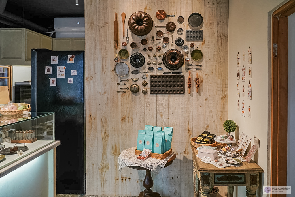 Chou Chou 迷你可麗露專賣店-在地私藏歐式老宅!茶控必訪的茶香可麗露、千層蛋糕 @靜兒貪吃遊玩愛分享 Chou Chou 迷你可麗露專賣店-在地私藏歐式老宅!茶控必訪的茶香可麗露、千層蛋糕 @靜兒貪吃遊玩愛分享