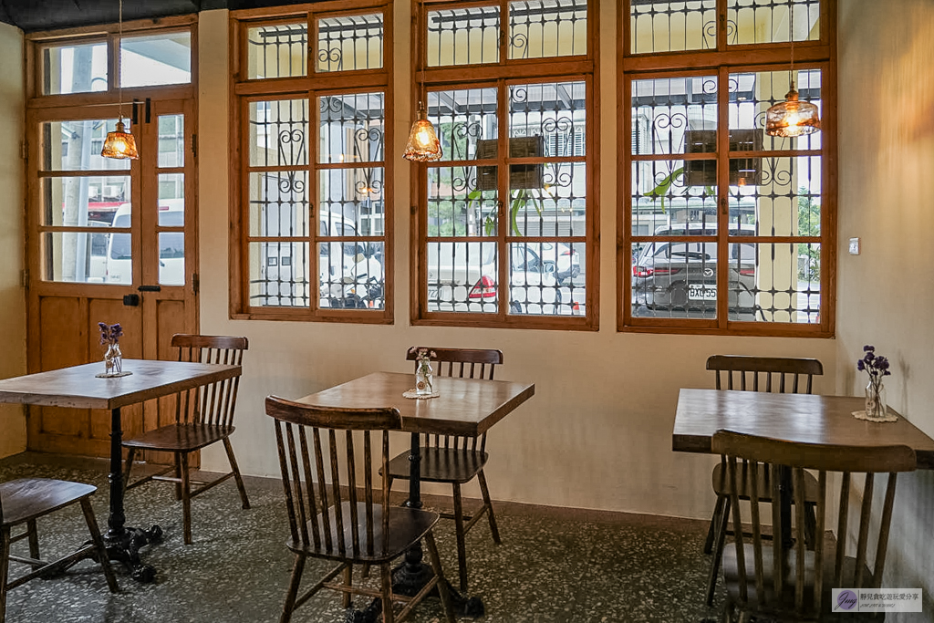 Chou Chou 迷你可麗露專賣店-在地私藏歐式老宅!茶控必訪的茶香可麗露、千層蛋糕 @靜兒貪吃遊玩愛分享 Chou Chou 迷你可麗露專賣店-在地私藏歐式老宅!茶控必訪的茶香可麗露、千層蛋糕 @靜兒貪吃遊玩愛分享