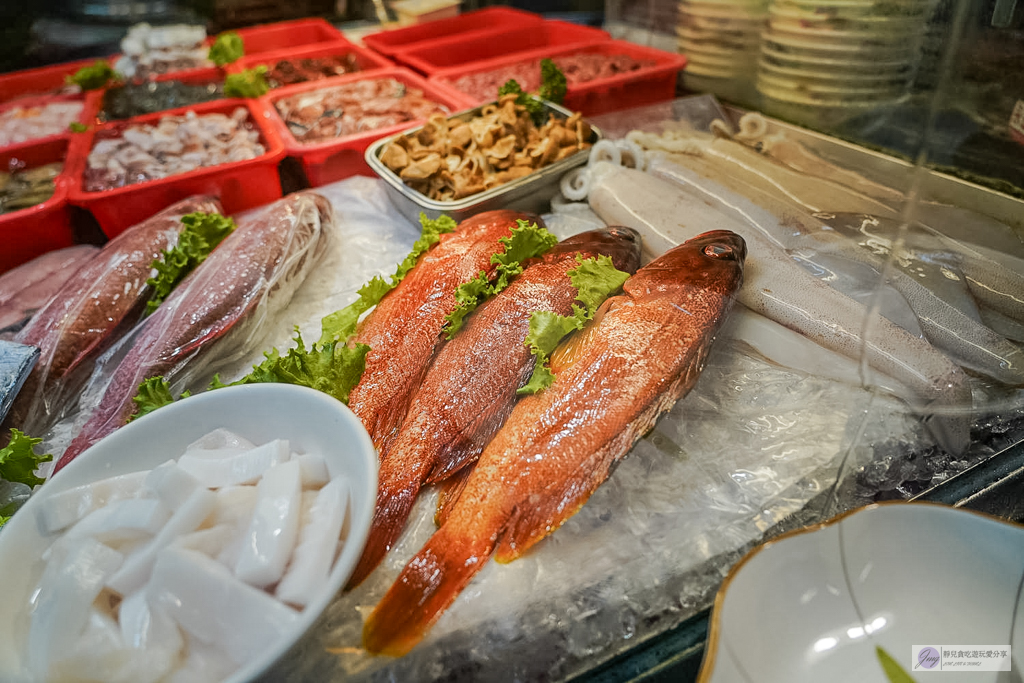 福源海鮮-在地老字號海鮮熱炒！鱔魚炒麵、烏魚膘、鮮蚵當季新鮮特色海產 @靜兒貪吃遊玩愛分享