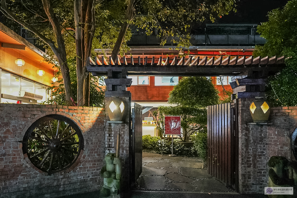 福哥石窯雞-古色古香庭園風!400度石窯悶烤黑羽土雞,皮脆肉嫩CP值超高/鄰近礁溪交流道 @靜兒貪吃遊玩愛分享 福哥石窯雞-古色古香庭園風!400度石窯悶烤黑羽土雞,皮脆肉嫩CP值超高/鄰近礁溪交流道 @靜兒貪吃遊玩愛分享