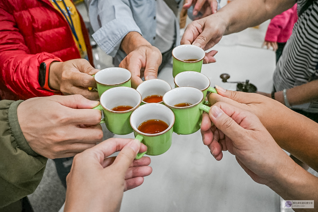 宜蘭兩日遊｜DIY活動：農作拔三星蔥、馬卡龍蔥派、甘蔗榨汁與辣椒冰淇淋 @靜兒貪吃遊玩愛分享