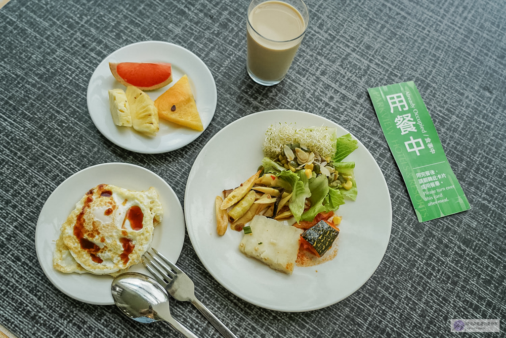 美侖大飯店-老字號大變身!現代五星質感,超強室內遊樂場、游泳池,兩天一夜玩不完 @靜兒貪吃遊玩愛分享 美侖大飯店-老字號大變身!現代五星質感,超強室內遊樂場、游泳池,兩天一夜玩不完 @靜兒貪吃遊玩愛分享