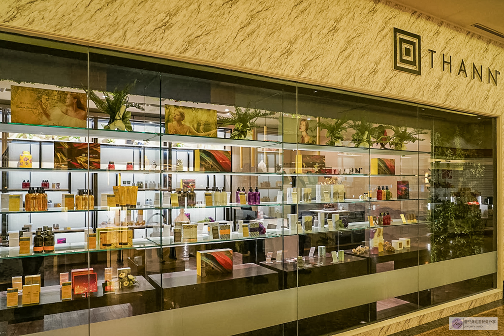 美侖大飯店-老字號大變身！現代五星質感，超強室內遊樂場、游泳池，兩天一夜玩不完 @靜兒貪吃遊玩愛分享