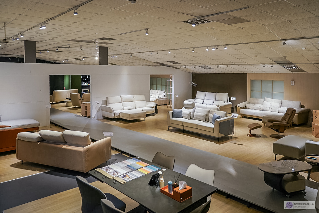 所丘家居 桃園龜山沙發工廠體驗館-小資平價到高質感客製化,享10年結構保固 @靜兒貪吃遊玩愛分享 所丘家居 桃園龜山沙發工廠體驗館-小資平價到高質感客製化,享10年結構保固 @靜兒貪吃遊玩愛分享