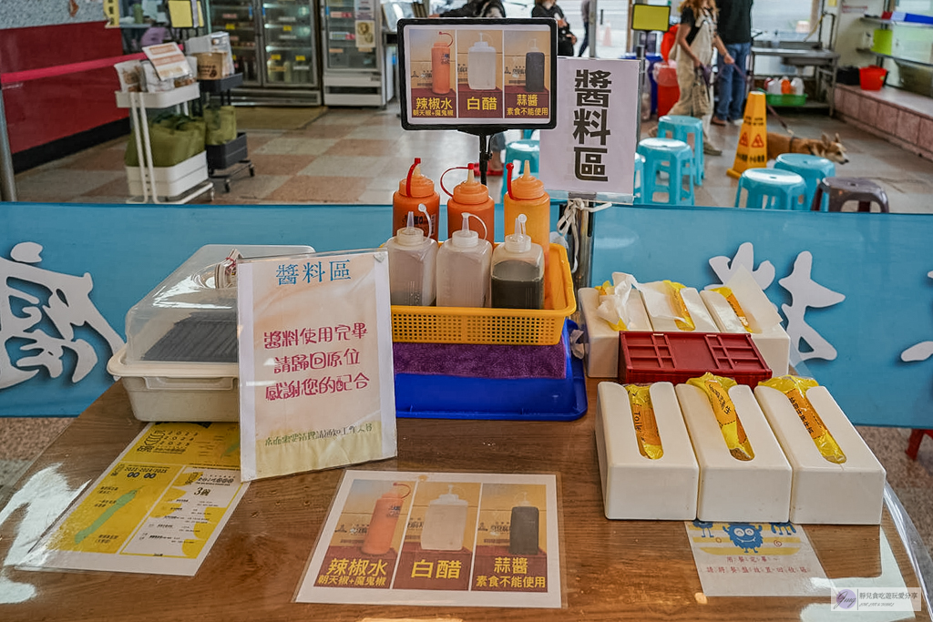 玉里橋頭臭豆腐礁溪店-不用跑花蓮！來自花蓮的神級臭豆腐，卡滋酥脆外皮＋爆汁口感，泡菜蘿蔔絲才是靈魂 @靜兒貪吃遊玩愛分享