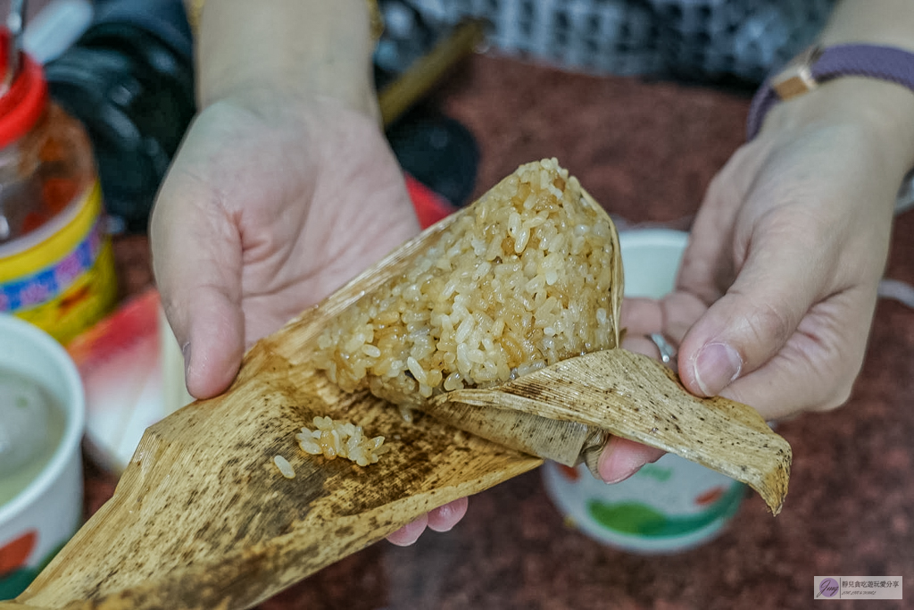 圓光排肉餐盒-在地超推肉排老味道！飄香60年的經典古早味客運便當/舊國光客運旁 @靜兒貪吃遊玩愛分享