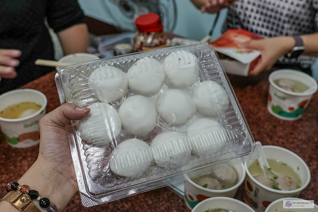 圓光排肉餐盒-在地超推肉排老味道！飄香60年的經典古早味客運便當/舊國光客運旁 @靜兒貪吃遊玩愛分享