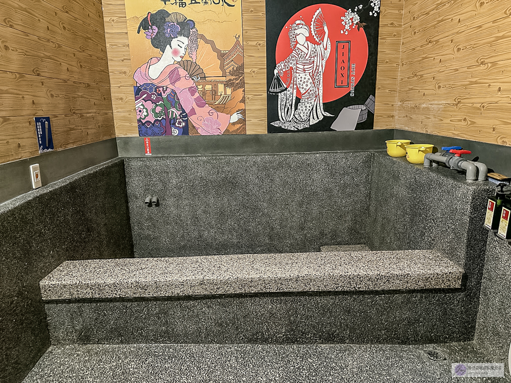 礁溪四季溫泉-超平價獨立雙人湯屋只要300元！大眾池120元不限時，高CP值泡湯首選 @靜兒貪吃遊玩愛分享