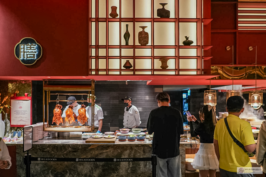 島語台茂店-全台最難訂餐酒Buffet！9大主題一島一酒，雪蟹腳、生蠔、牛排配名酒無限供應，價格/訂位攻略/必吃食材全紀錄/台茂購物中心 @靜兒貪吃遊玩愛分享