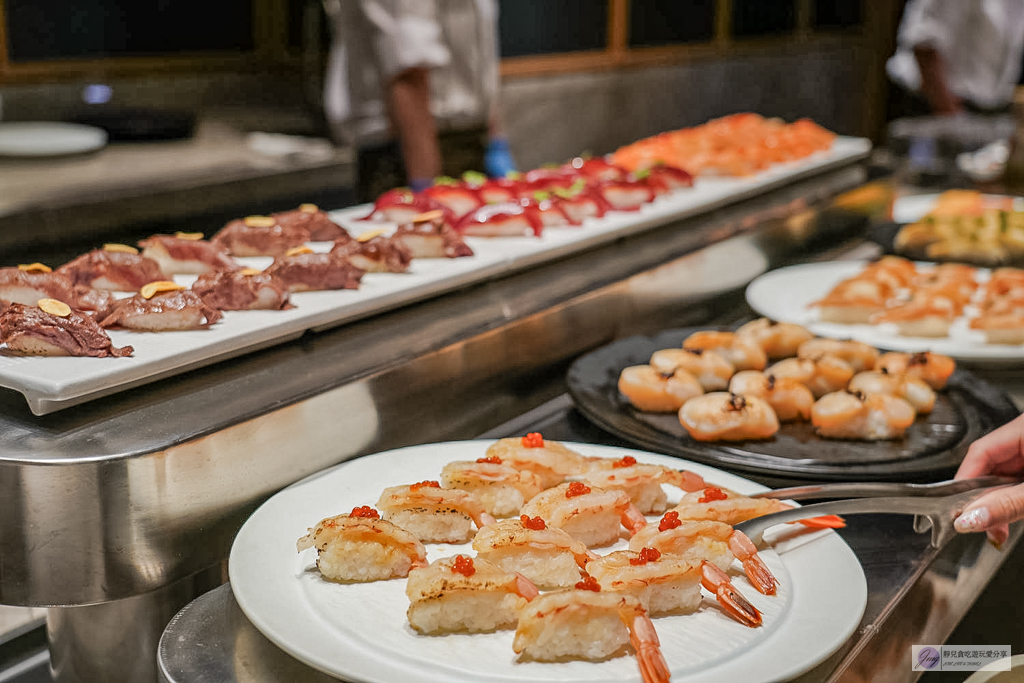 島語台茂店-全台最難訂餐酒Buffet！9大主題一島一酒，雪蟹腳、生蠔、牛排配名酒無限供應，價格/訂位攻略/必吃食材全紀錄/台茂購物中心 @靜兒貪吃遊玩愛分享