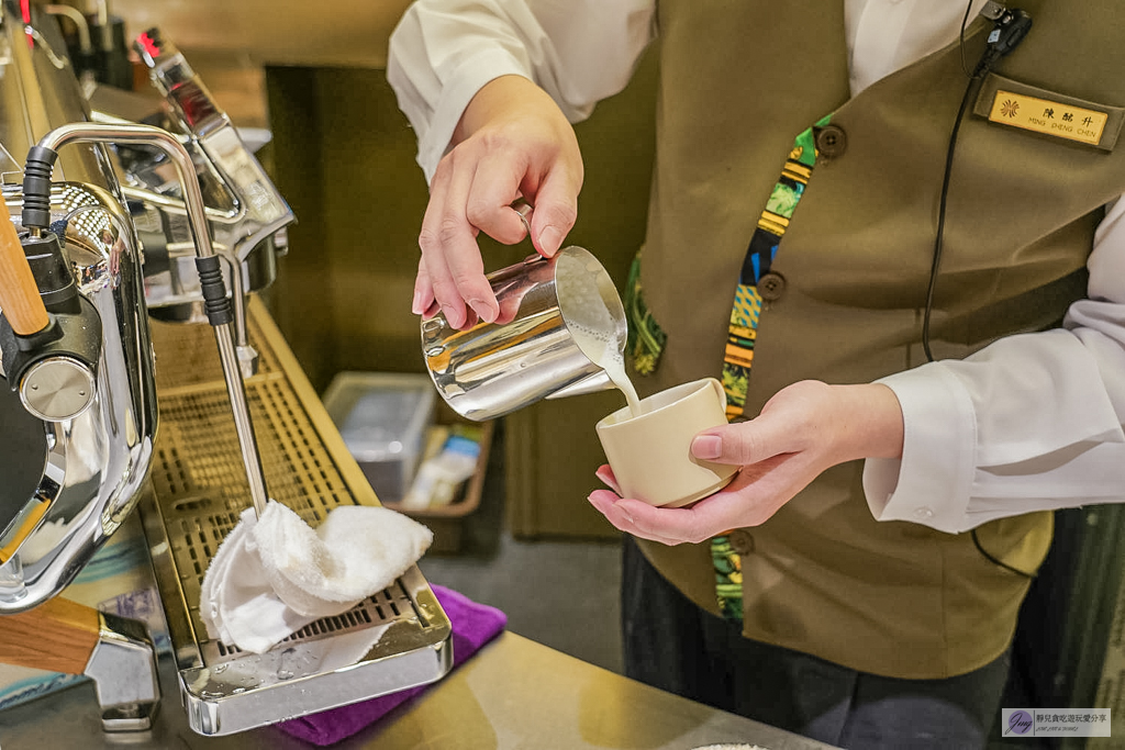 島語台茂店-全台最難訂餐酒Buffet！9大主題一島一酒，雪蟹腳、生蠔、牛排配名酒無限供應，價格/訂位攻略/必吃食材全紀錄/台茂購物中心 @靜兒貪吃遊玩愛分享