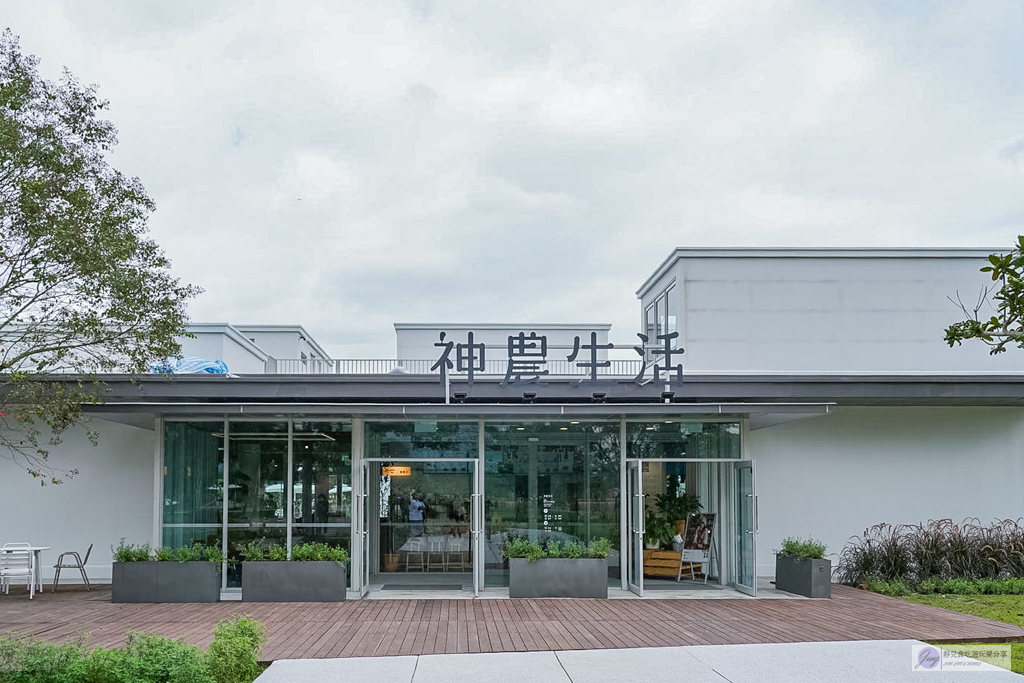 理想PAARK水岸生活-全台最美摩洛哥風7-11、歐洲童話星巴克！還能遊湖飽覽落羽松祕境美景 @靜兒貪吃遊玩愛分享