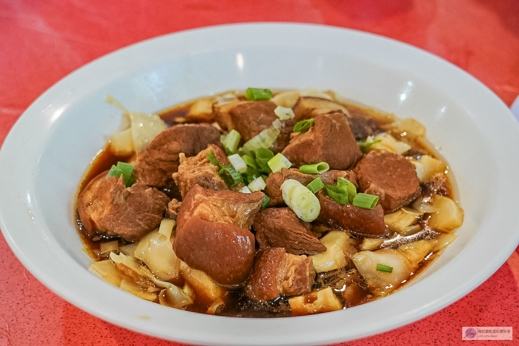 永昇客家小館-七道菜不到3000元！在地人激推平價客家餐廳，必吃招牌土雞配桔醬 @靜兒貪吃遊玩愛分享