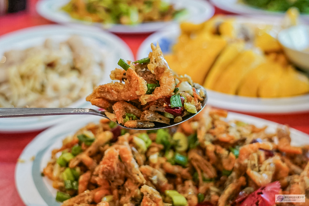 永昇客家小館-七道菜不到3000元！在地人激推平價客家餐廳，必吃招牌土雞配桔醬 @靜兒貪吃遊玩愛分享