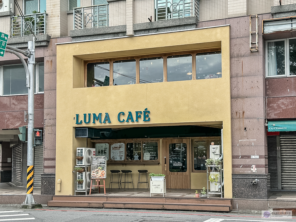 LumaCafe 宜蘭店-法越融合獨家新越式料理，來自台東Sinasera 24的子品牌，你吃過了嗎？推薦越式炸春捲、提拉米蘇 @靜兒貪吃遊玩愛分享