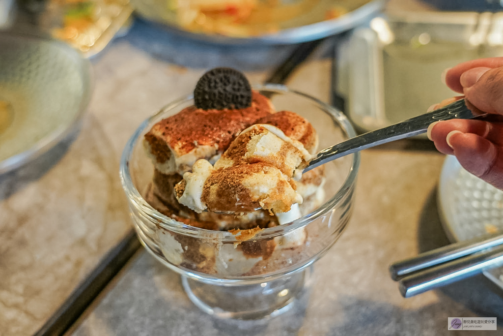 LumaCafe 宜蘭店-法越融合獨家新越式料理，來自台東Sinasera 24的子品牌，你吃過了嗎？推薦越式炸春捲、提拉米蘇 @靜兒貪吃遊玩愛分享