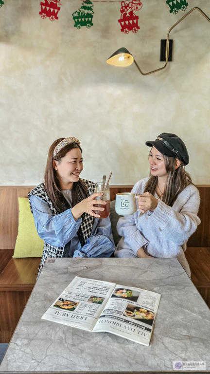 LumaCafe 宜蘭店-法越融合獨家新越式料理，來自台東Sinasera 24的子品牌，你吃過了嗎？推薦越式炸春捲、提拉米蘇 @靜兒貪吃遊玩愛分享