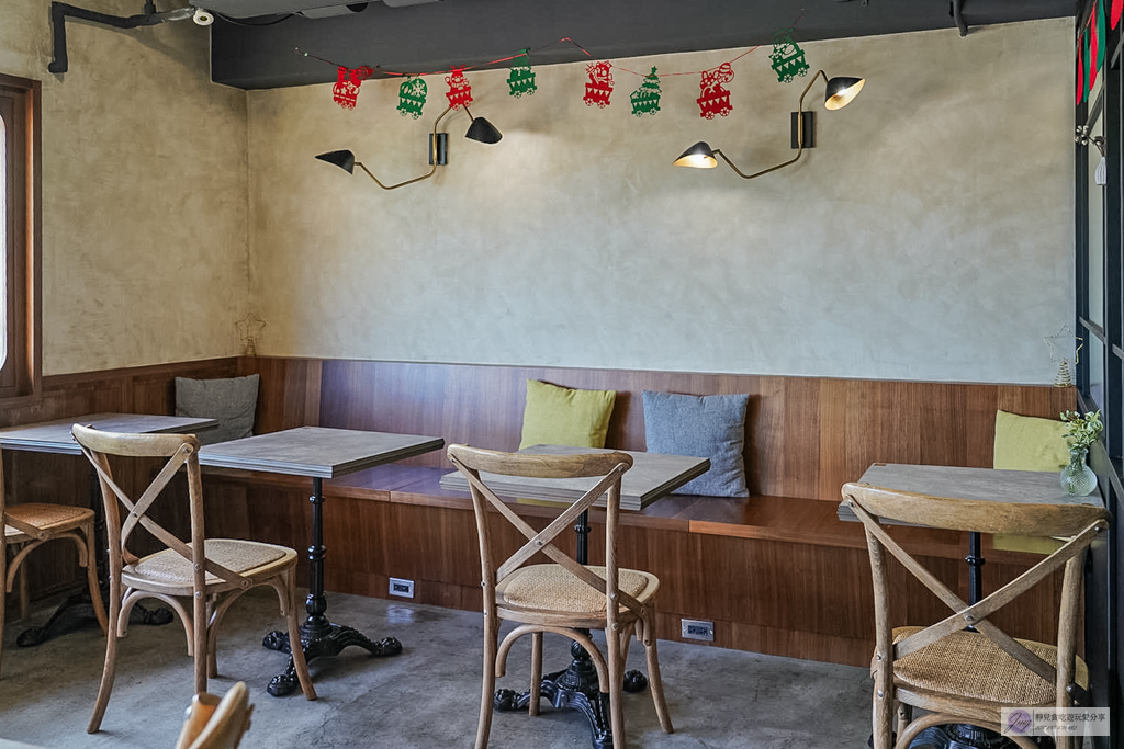 LumaCafe 宜蘭店-法越融合獨家新越式料理，來自台東Sinasera 24的子品牌，你吃過了嗎？推薦越式炸春捲、提拉米蘇 @靜兒貪吃遊玩愛分享