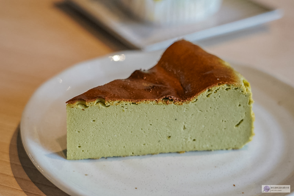 Herbelle Tea 湖畔茶屋-湖景第一排！唯美玻璃湖畔茶屋，以茶為主的甜點/龍潭湖畔悠活園區內 @靜兒貪吃遊玩愛分享