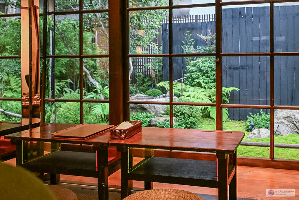 箱庭山本屋-宛如置身京都！日式庭園老宅茶屋，穿著和服的草莓大福可愛爆棚/鄰近台灣師範大學 @靜兒貪吃遊玩愛分享