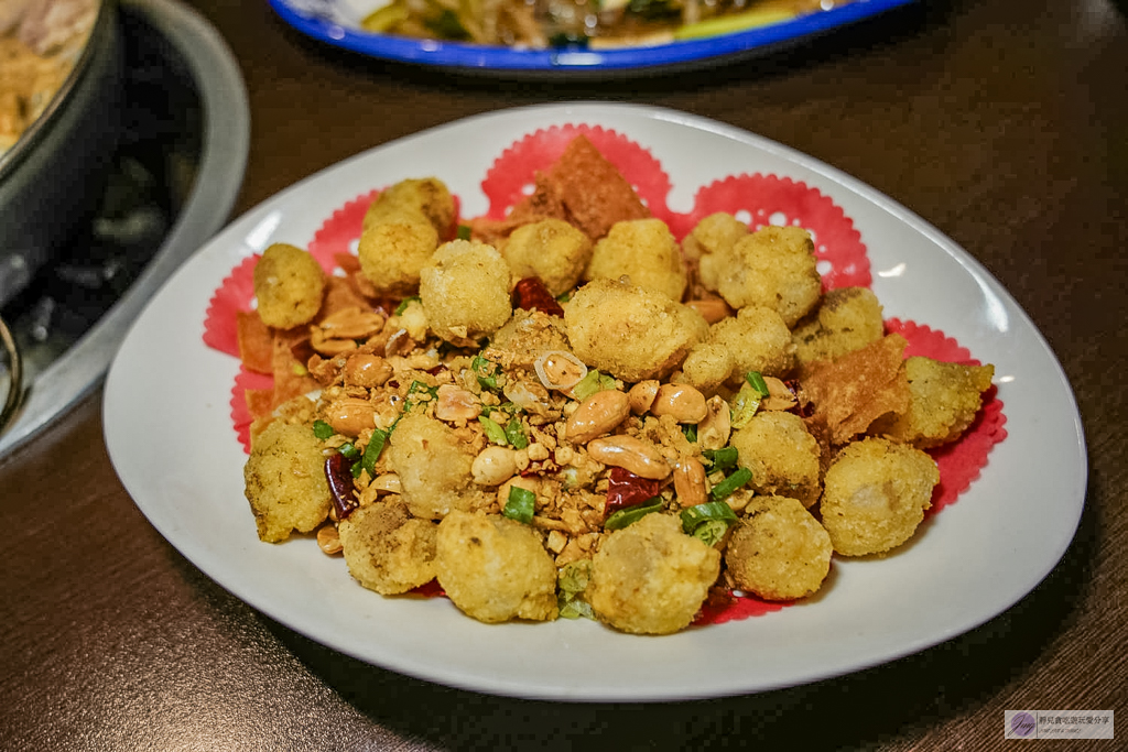大鼎庭園餐廳-復古平價客家菜，八菜一湯不到3000元，招牌限量鵝肉需預約/鄰近崙坪文化地景園區 @靜兒貪吃遊玩愛分享